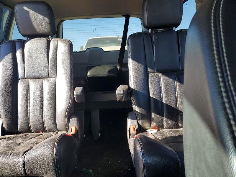 Photo 10 from auction – 2011 CHRYSLER TOWN & COUNTRY with VIN 2A4RR8DG4BR610280
