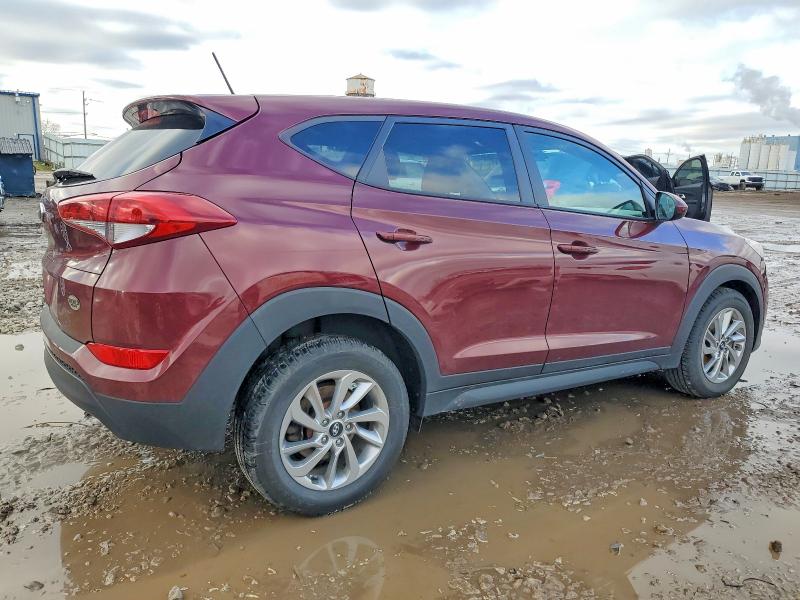 Photo 3 from auction – 2017 HYUNDAI TUCSON SE with VIN KM8J23A48HU410031