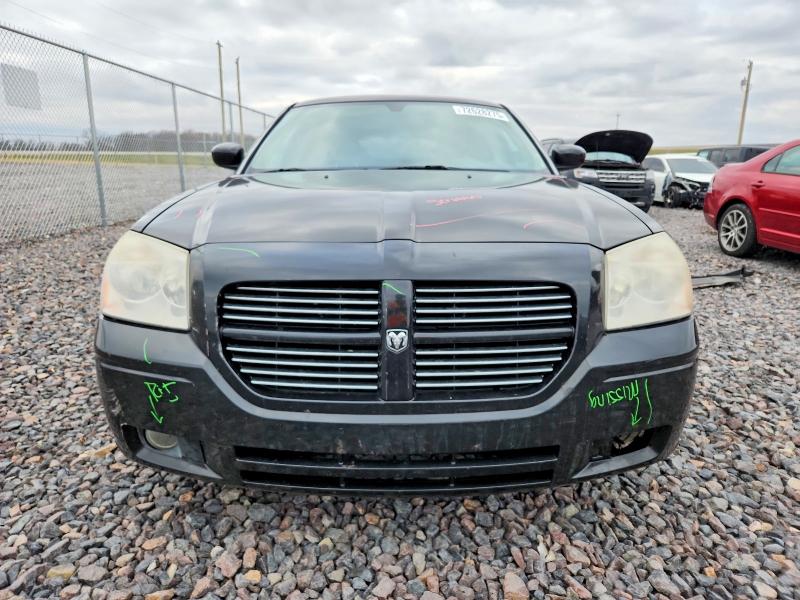 Photo 5 from auction – 2006 DODGE MAGNUM SXT with VIN 2D4FV47V66H287517