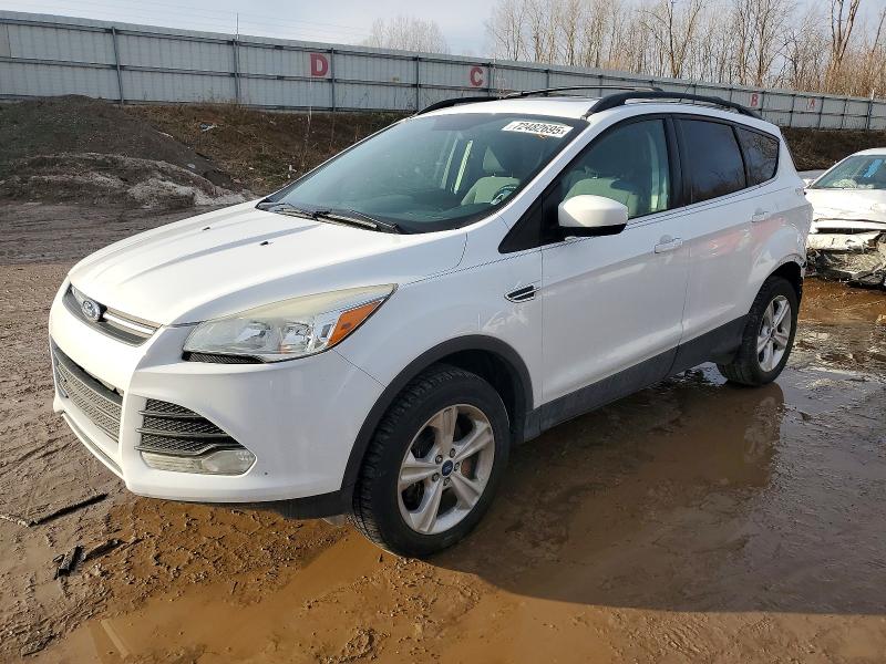 FORD ESCAPE SE 2015 with VIN 1FMCU9G96FUC03725 - Photo from auction