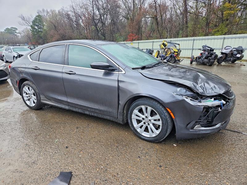 Photo 4 from auction – 2015 CHRYSLER 200 LIMITE with VIN 1C3CCCAB5FN595627