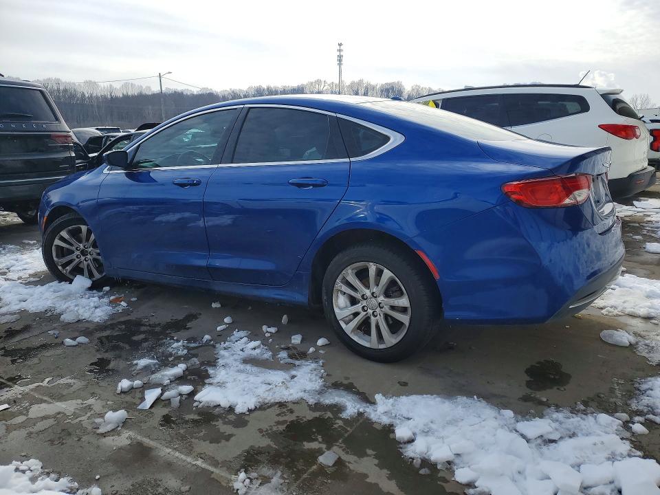 Photo 2 from auction – 2015 CHRYSLER 200 LIMITE with VIN 1C3CCCAB2FN552962