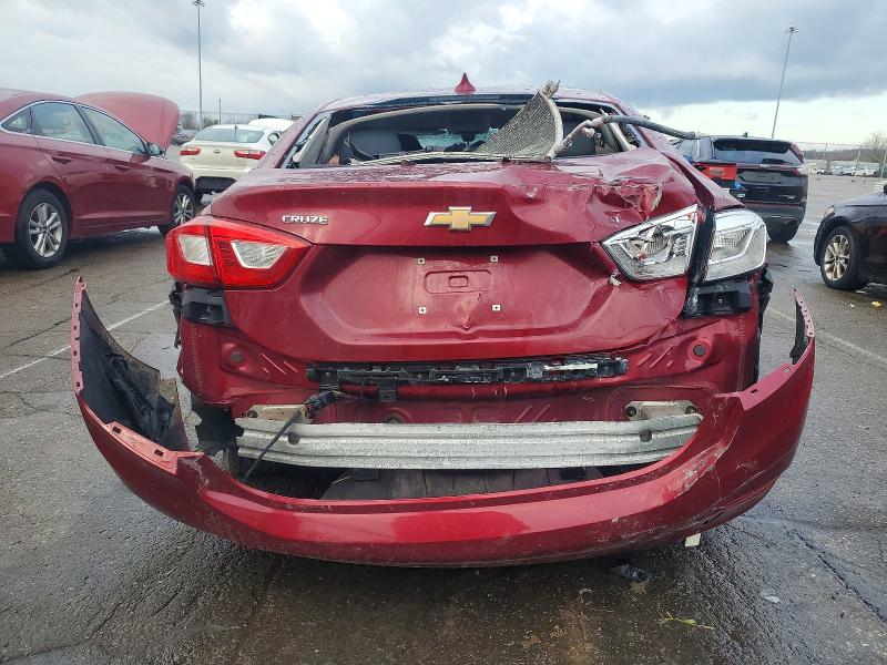 Photo 6 from auction – 2018 CHEVROLET CRUZE with VIN 1G1BE5SM7J7140037