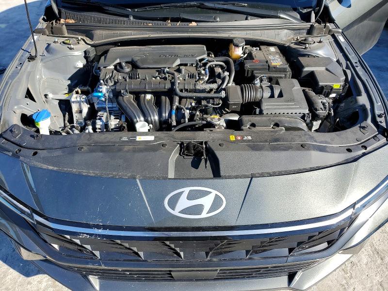 Photo 11 from auction – 2025 HYUNDAI ELANTRA with VIN KMHLP4DG0SU024751