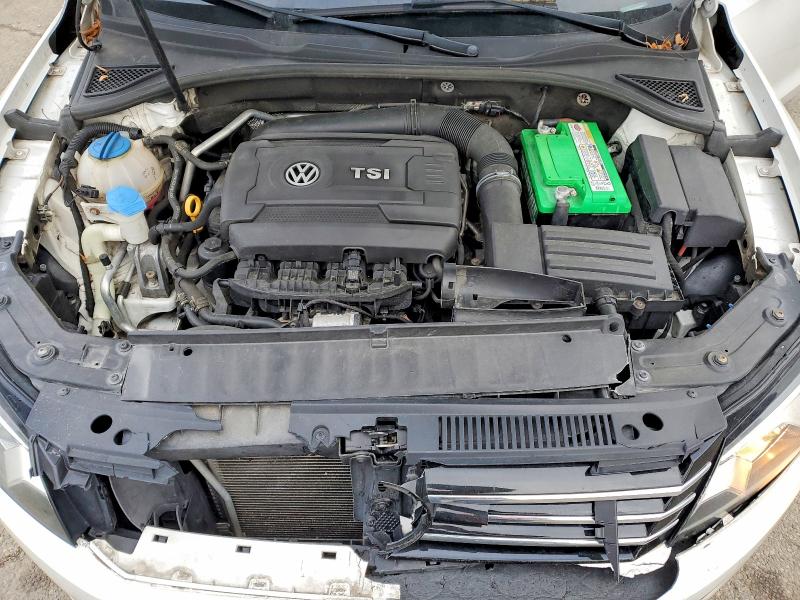 Photo 11 from auction – 2015 VOLKSWAGEN PASSAT S with VIN 1VWAT7A31FC096464