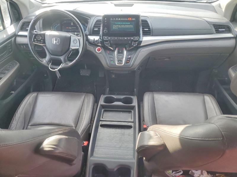 Photo 8 from auction – 2018 HONDA ODYSSEY with VIN 5FNRL6H72JB029201