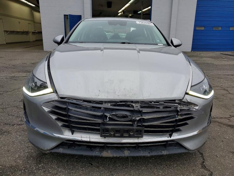 Photo 5 from auction – 2022 HYUNDAI SONATA with VIN 5NPEG4JA0NH147655