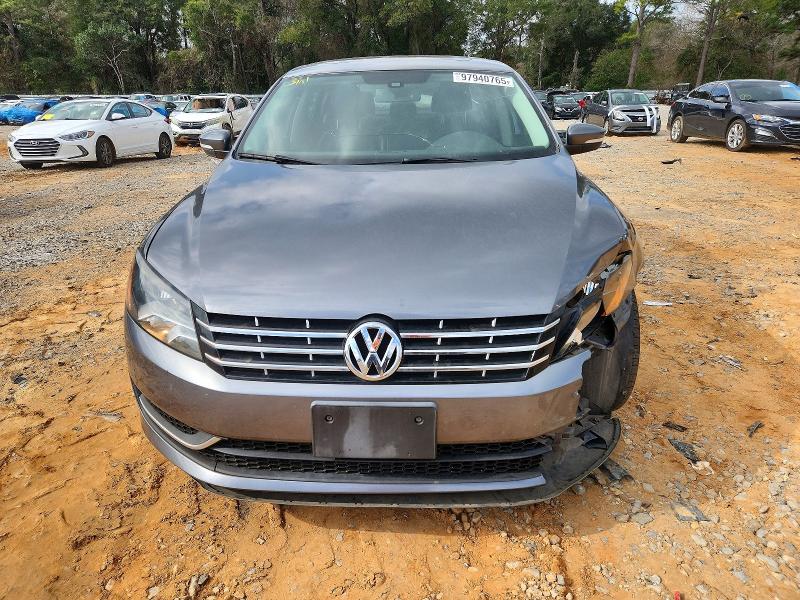 Photo 5 from auction – 2015 VOLKSWAGEN PASSAT with VIN 1VWBV7A36FC032256
