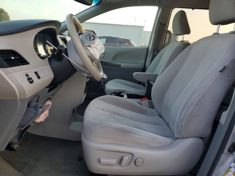 Photo 7 from auction – 2014 TOYOTA SIENNA with VIN 5TDKK3DCXES419731