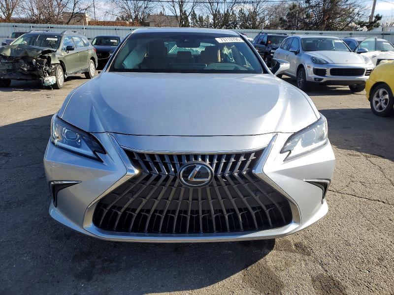 Photo 5 from auction – 2023 LEXUS ES 300H with VIN 58AEA1C13PU032168