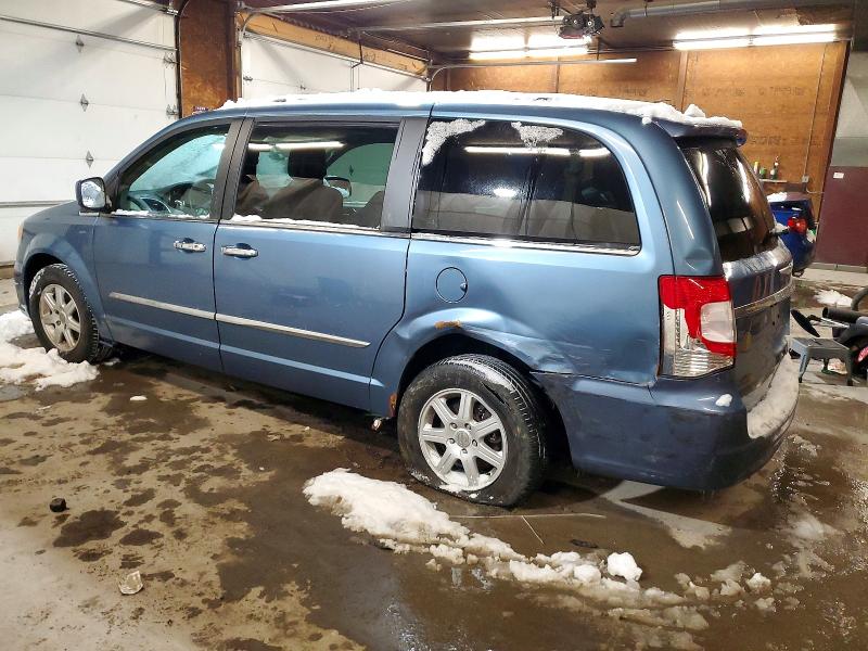 Photo 2 from auction – 2011 CHRYSLER TOWN & COU with VIN 2A4RR5DG7BR744778