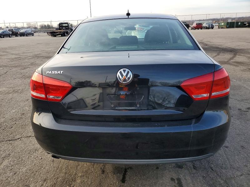 Photo 6 from auction – 2012 VOLKSWAGEN PASSAT S with VIN 1VWAP7A37CC003706