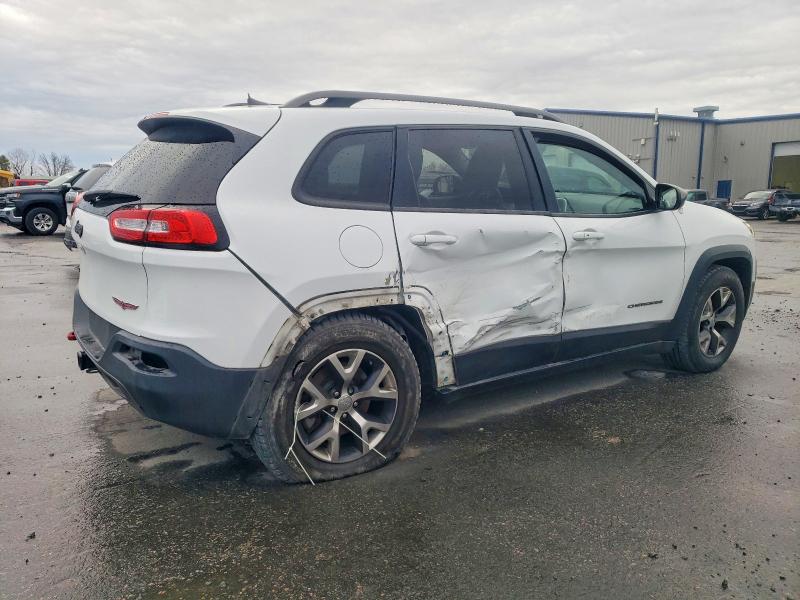 Photo 3 from auction – 2016 JEEP CHEROKEE T with VIN 1C4PJMBS5GW269409