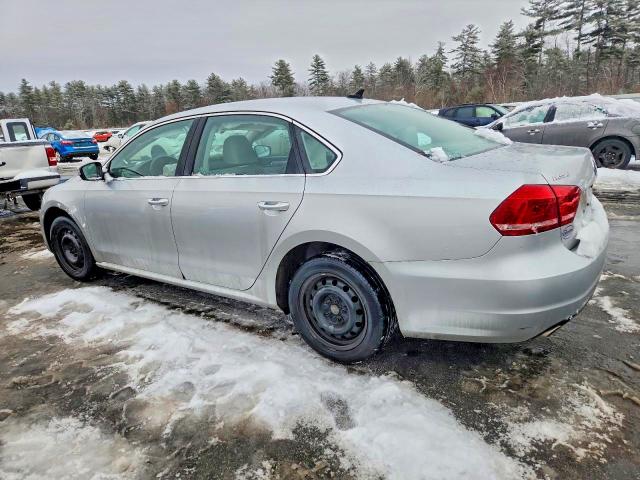 Photo 2 from auction – 2015 VOLKSWAGEN PASSAT SE with VIN 1VWBV7A34FC032059