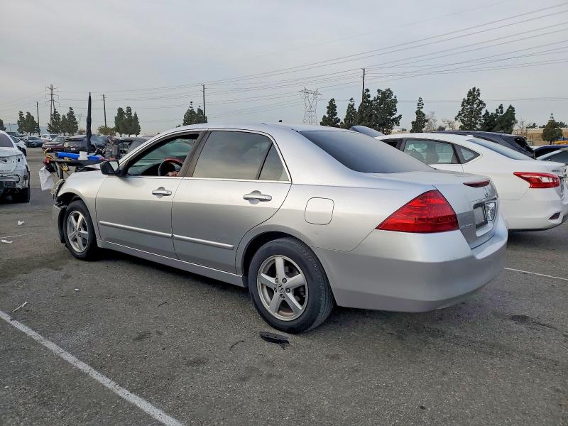 Photo 2 from auction – 2007 HONDA ACCORD with VIN JHMCM56337C011310