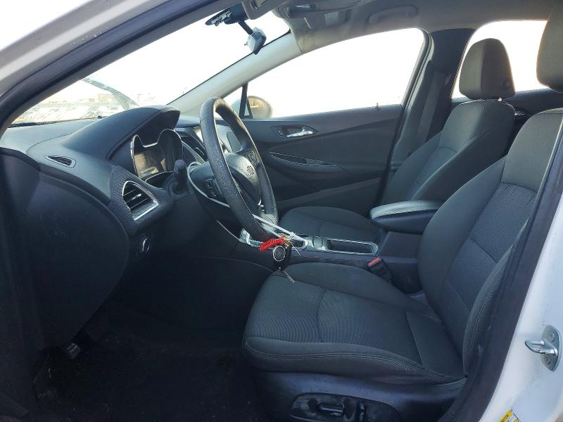 Photo 7 from auction – 2018 CHEVROLET CRUZE with VIN 1G1BE5SM2J7107897