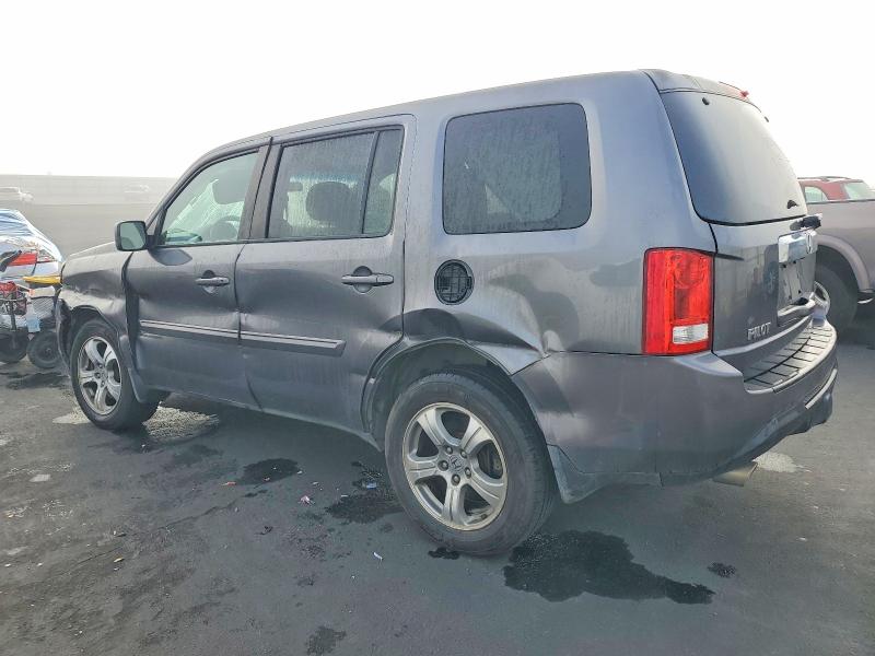 Photo 2 from auction – 2015 HONDA PILOT EX with VIN 5FNYF3H45FB018773