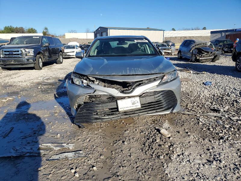 Photo 5 from auction – 2020 TOYOTA CAMRY LE with VIN 4T1C11AK4LU343984