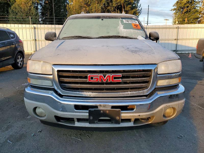 Photo 5 from auction – 2005 GMC NEW SIERRA with VIN 2GTEK13T751246891