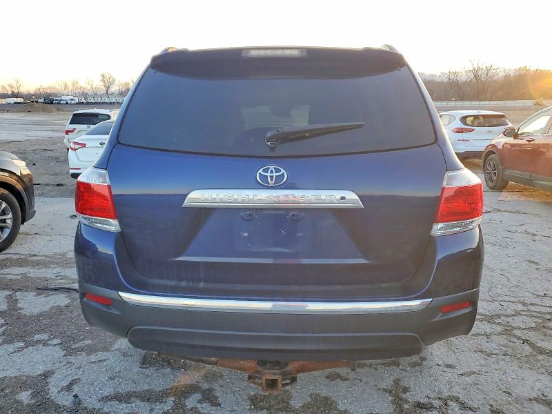 Photo 6 from auction – 2013 TOYOTA HIGHLANDER with VIN 5TDDK3EH1DS261975