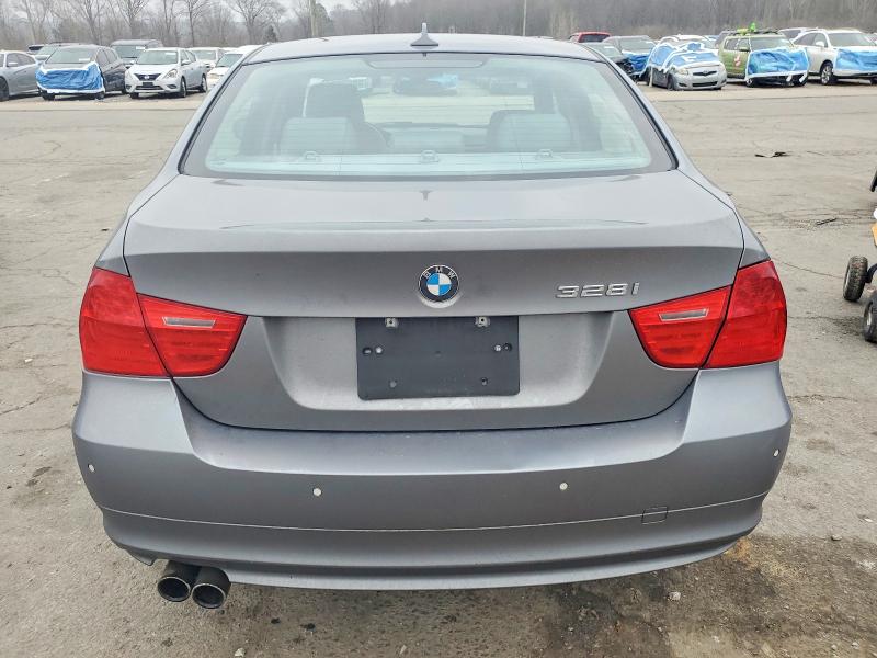 Photo 6 from auction – 2011 BMW 328 XI with VIN WBAPK7G57BNN77470