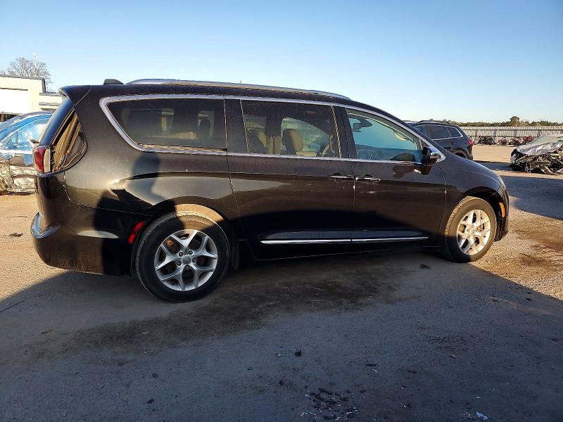 Photo 3 from auction – 2020 CHRYSLER PACIFICA with VIN 2C4RC1GG4LR285822