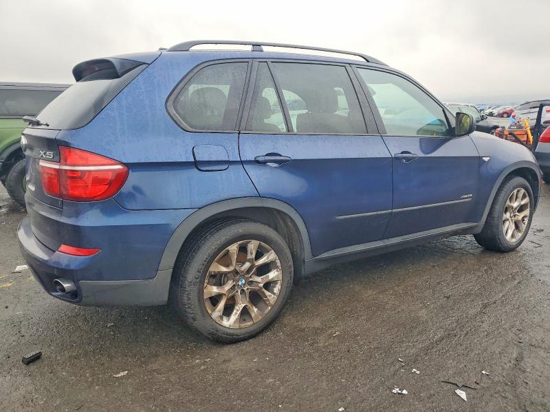Foto 3 de la subasta – 2012 BMW X5 con VIN 5UXZV4C50CL746800