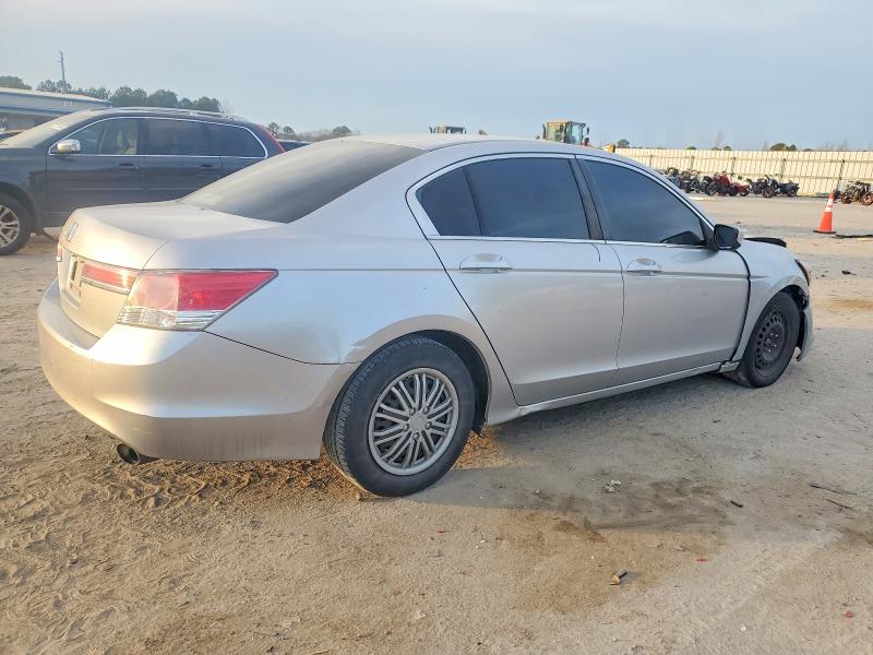 Photo 3 from auction – 2012 HONDA ACCORD LX with VIN 1HGCP2F34CA016305