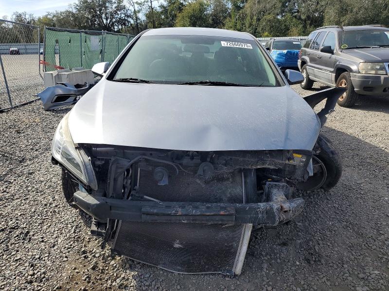 Photo 5 from auction – 2017 HYUNDAI SONATA SE with VIN 5NPE24AF5HH471733
