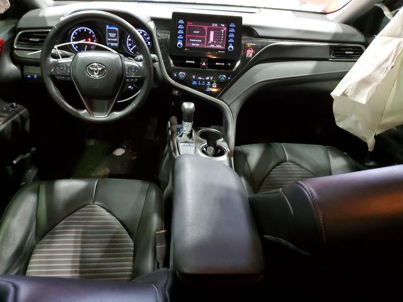 Photo 8 from auction – 2022 TOYOTA CAMRY with VIN 4T1G11AK5NU020158
