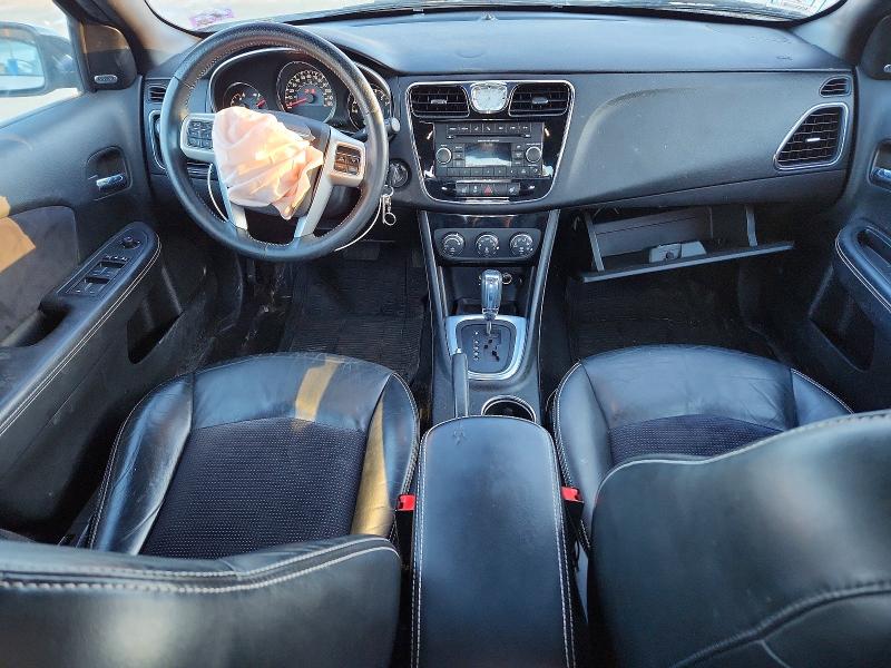 Photo 8 from auction – 2013 CHRYSLER 200 LIMITE with VIN 1C3CCBCG4DN743766