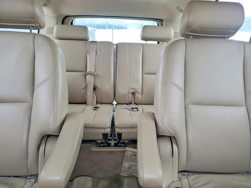 Photo 10 from auction – 2010 CADILLAC ESCALADE E with VIN 1GYUKJEF1AR246402