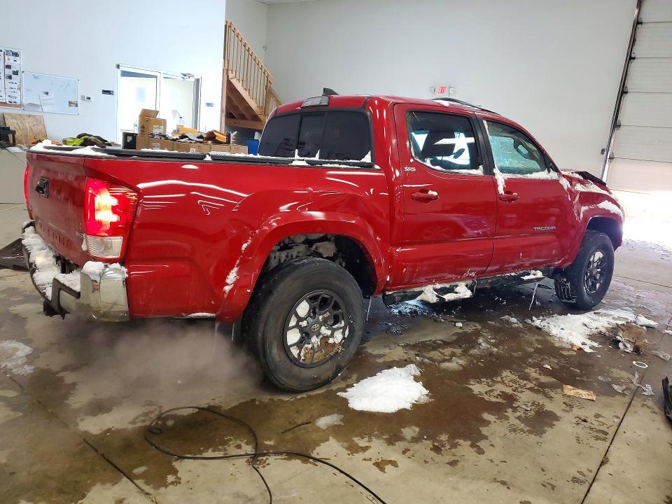Photo 3 from auction – 2017 TOYOTA TACOMA DOU with VIN 3TMCZ5AN9HM082684