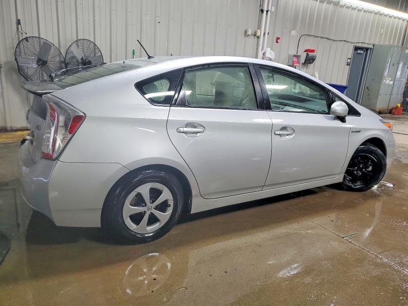 Photo 3 from auction – 2014 TOYOTA PRIUS with VIN JTDKN3DU4E1760944