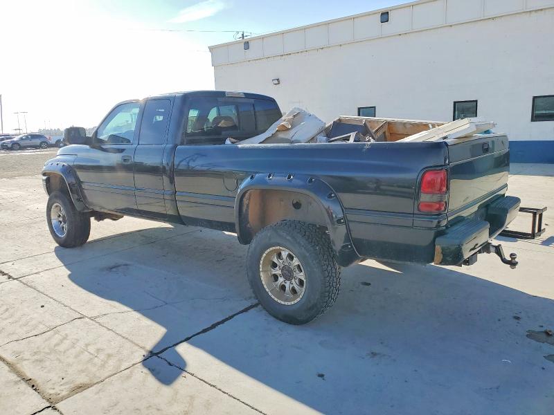 Photo 2 from auction – 2001 DODGE RAM 2500 with VIN 1B7KF23W31J600008