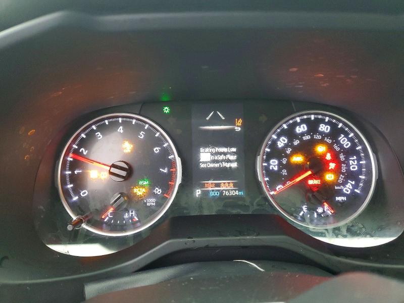 Photo 9 from auction – 2019 TOYOTA RAV4 XLE with VIN JTMP1RFV1KJ003389