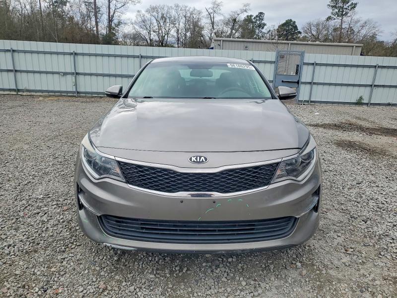 Photo 5 from auction – 2018 KIA OPTIMA LX with VIN 5XXGT4L34JG261585
