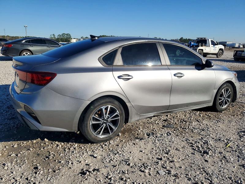 Photo 3 from auction – 2022 KIA FORTE FE with VIN 3KPF24AD0NE429053