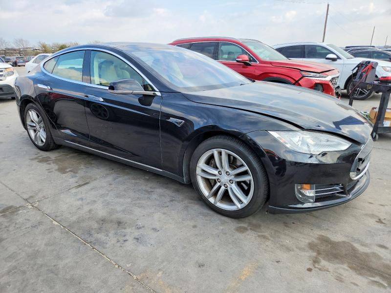 Photo 4 from auction – 2013 TESLA MODEL S with VIN 5YJSA1CN3DFP07720