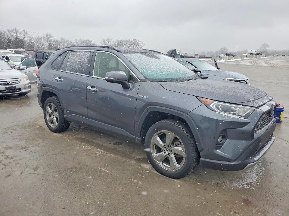 Photo 4 from auction – 2019 TOYOTA RAV4 LIMIT with VIN JTMDWRFV2KD518405