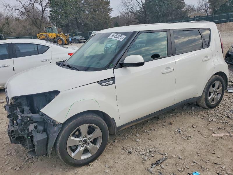 KIA SOUL 2017 with VIN KNDJN2A21H7487536 - Photo from auction