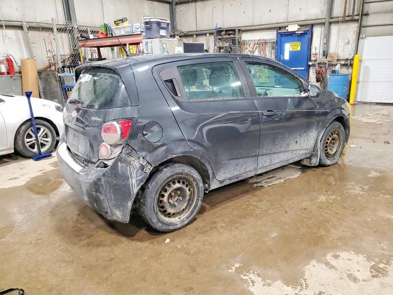Photo 3 from auction – 2014 CHEVROLET SONIC with VIN 1G1JB6EH4E4215857