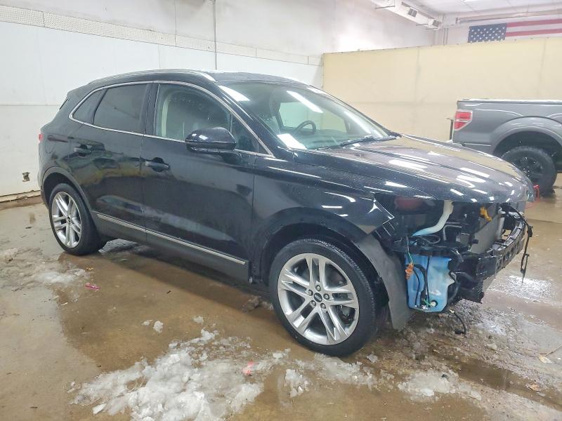 Photo 4 from auction – 2017 LCIN MKC RESERVE AWD with VIN 5LMCJ3D92HUL32023