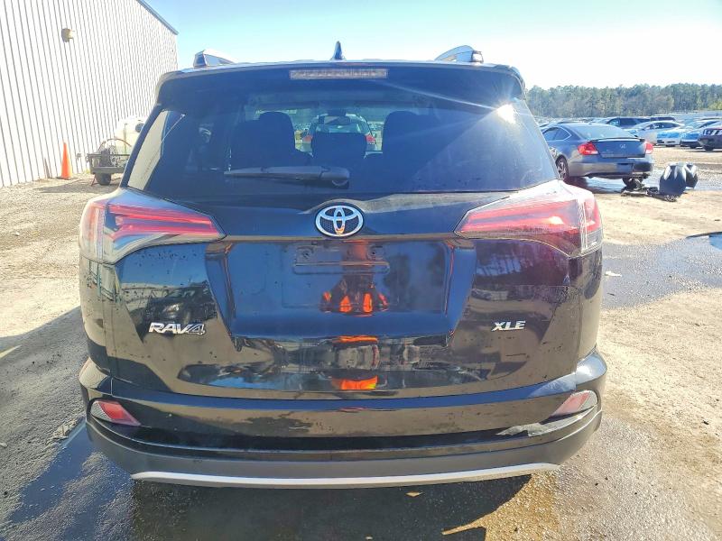 Photo 6 from auction – 2017 TOYOTA RAV4 XLE with VIN 2T3WFREV9HW364474
