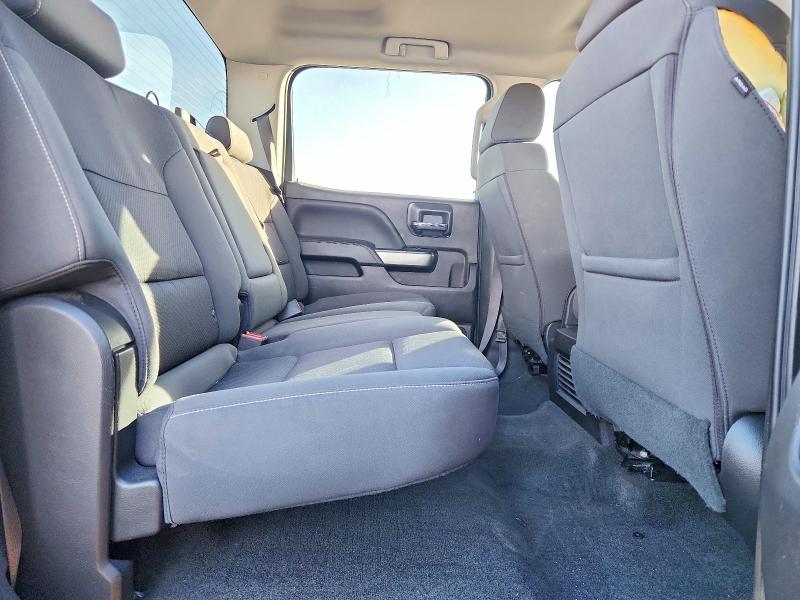 Photo 10 from auction – 2018 CHEVROLET SILVERADO with VIN 3GCUKRER5JG273150
