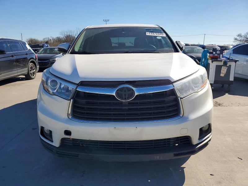 Photo 5 from auction – 2015 TOYOTA HIGHLANDER with VIN 5TDZKRFH3FS083819