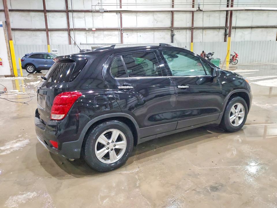 Photo 3 from auction – 2018 CHEVROLET TRAX with VIN 3GNCJLSB1JL384263