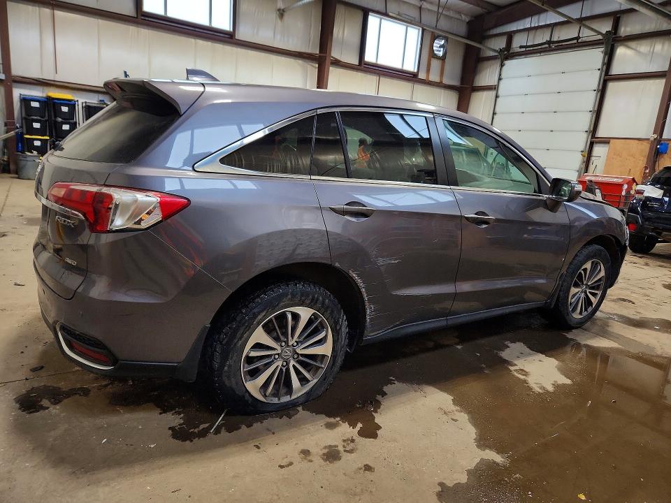 Photo 3 from auction – 2017 ACURA RDX with VIN 5J8TB4H70HL800146