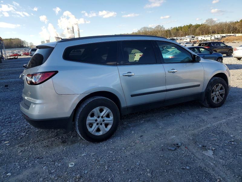 Photo 3 from auction – 2017 CHEVROLET TRAVERSE L with VIN 1GNKRFKD5HJ137241