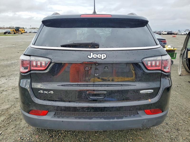 Photo 6 from auction – 2020 JEEP COMPASS with VIN 3C4NJDBB3LT104952